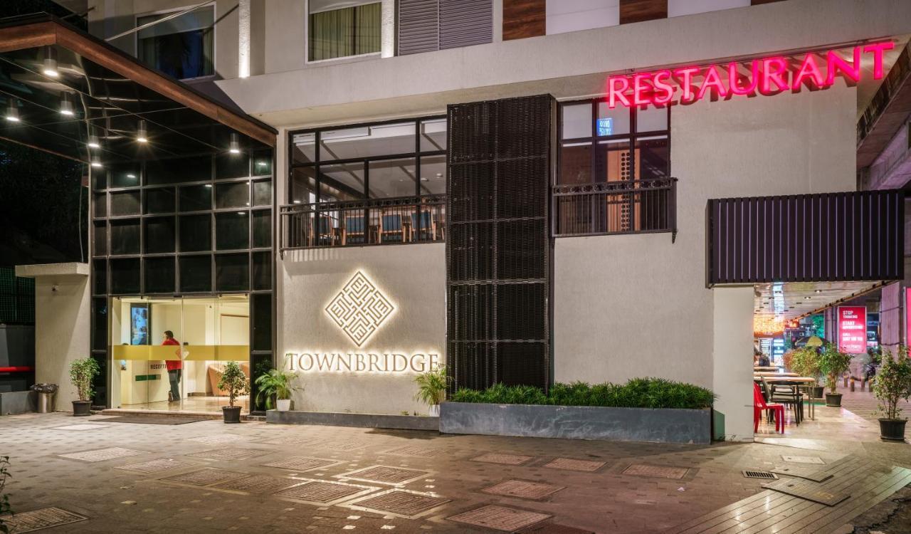Townbridge Hotels & Suites Kochi エクステリア 写真