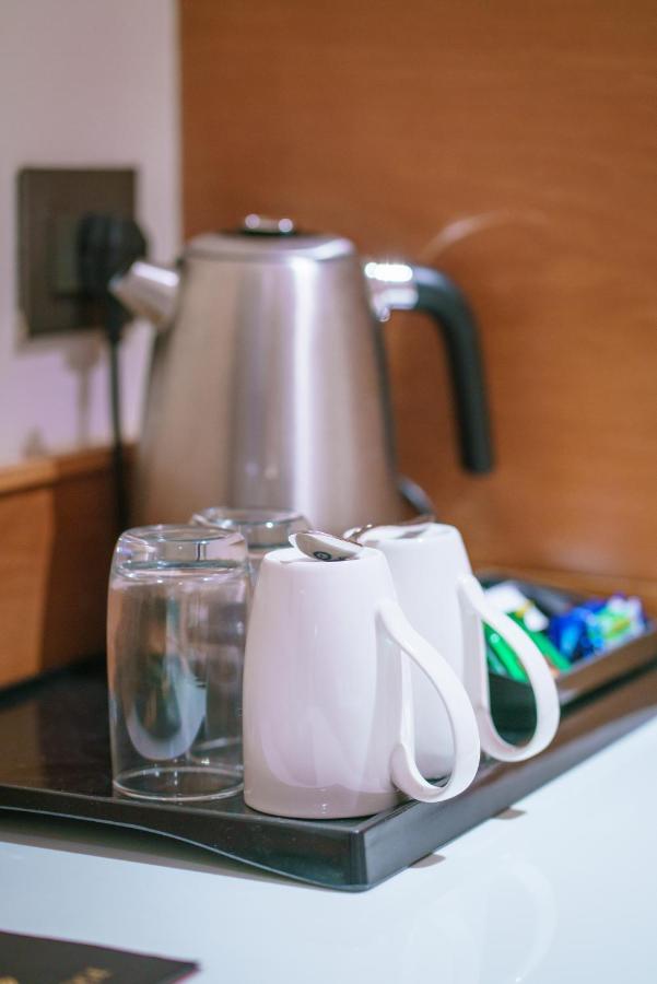 Townbridge Hotels & Suites Kochi エクステリア 写真