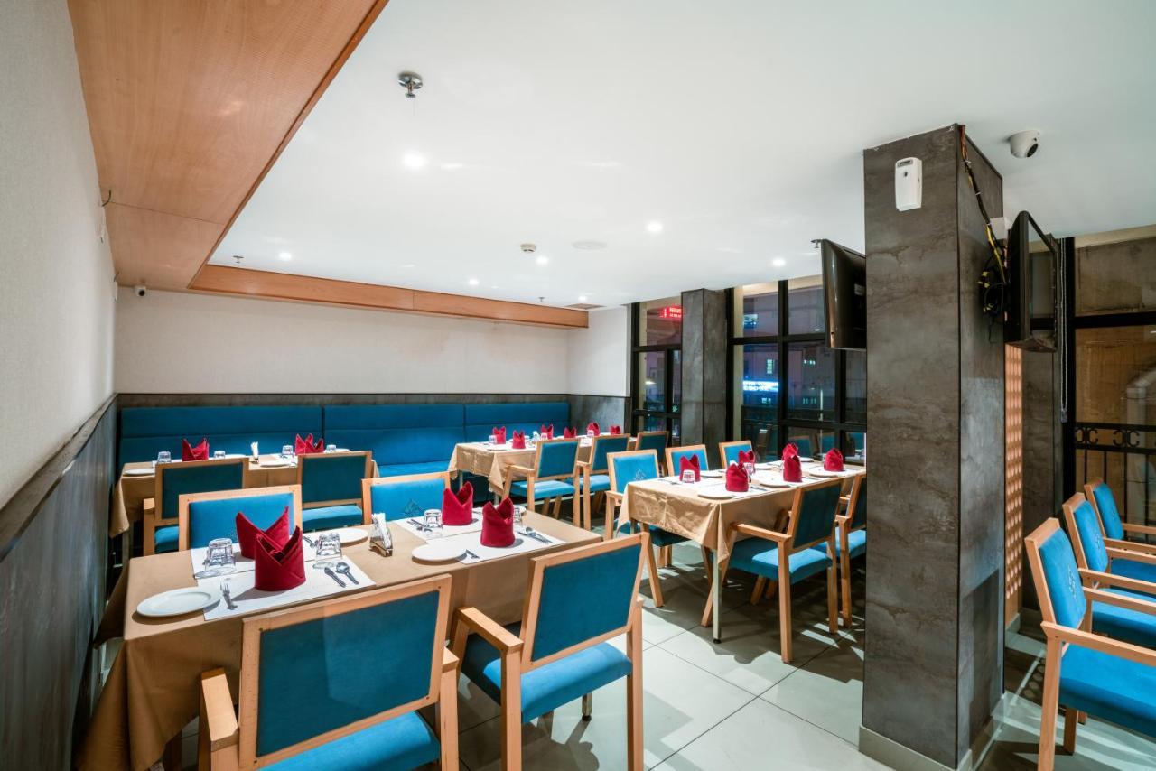 Townbridge Hotels & Suites Kochi エクステリア 写真